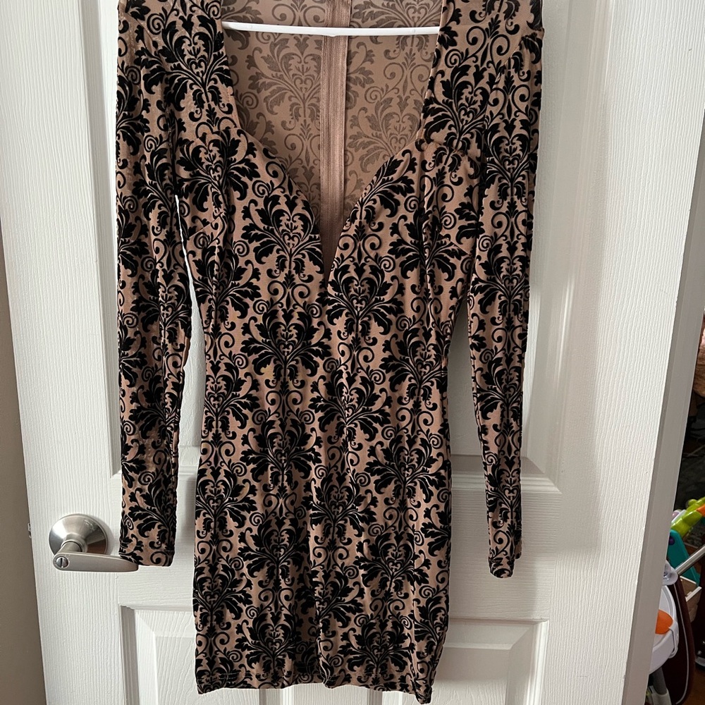 Fashion Nova Black and Dusty Rose Long Sleeve Dress